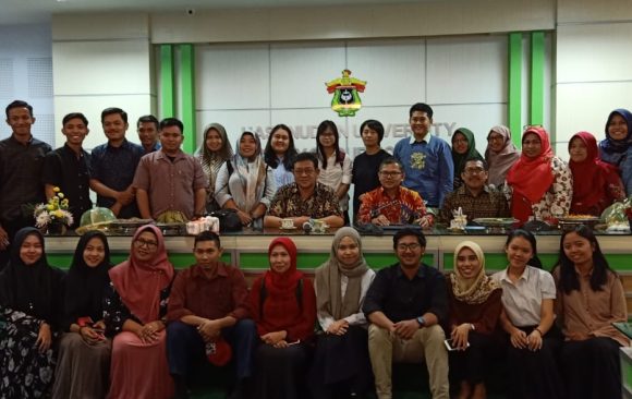 Faculty of Public Health, Hasanuddin University presents Japanese Professor for the Lecture Faculty of Public Health, Hasanuddin University presents Japanese Professor for the Lecture